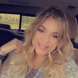 Meet your Posher, Mackenzie